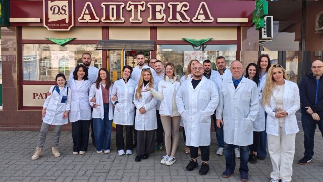Іноземні студенти-фармацевти проходять практику в українських аптеках