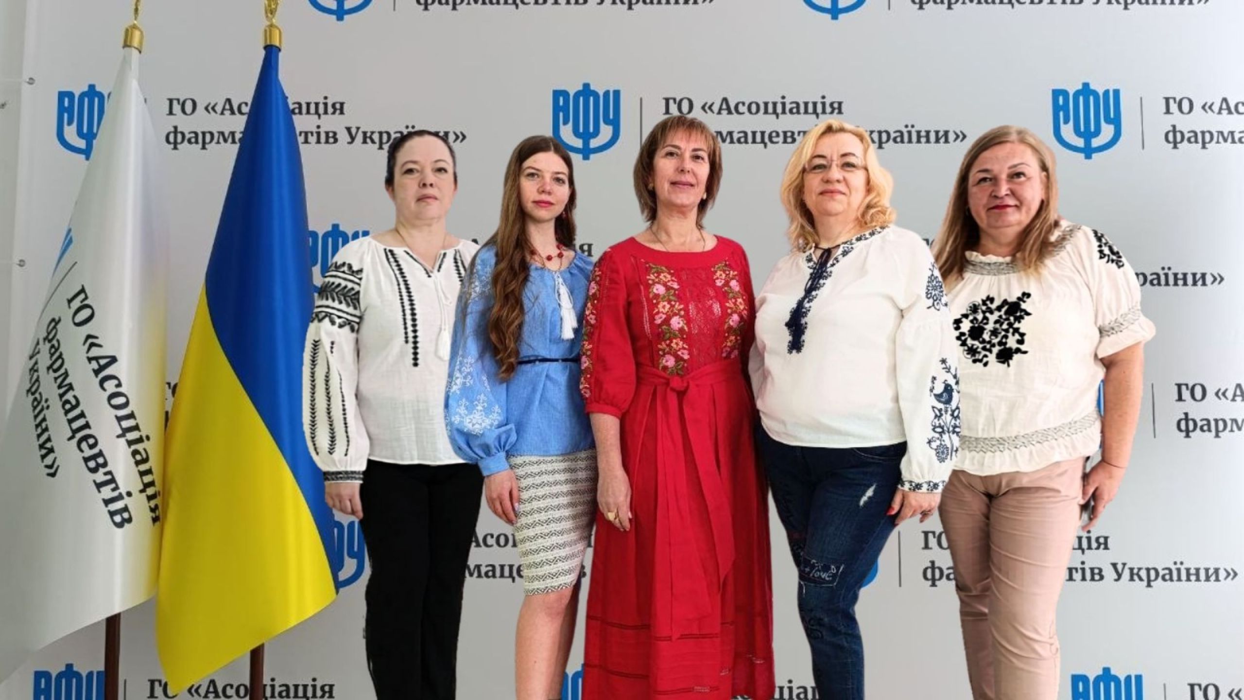 З Днем вишиванки!