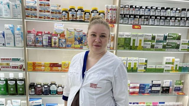Фармацевтка з Донеччини Євгенія Болотова: три евакуації, одна професія