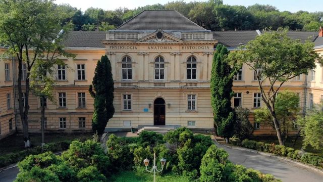 У Львові запрацювало перше в Україні відділення клінічної фармації