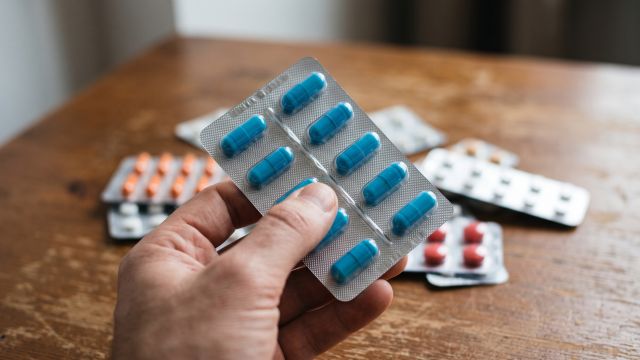 В Україні заборонили обіг окремих серій низки лікарських засобів